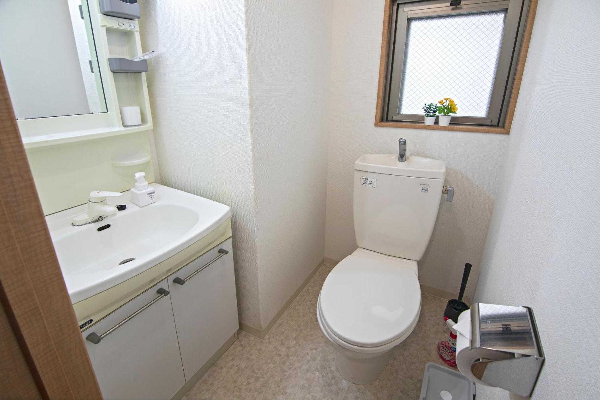 Namba 3 Min Walk From Imamiya Or Daikokucho Station Appartement *